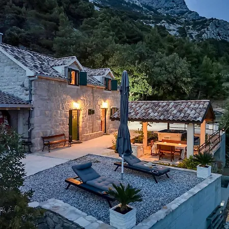 Suza Didova - Makarska Exklusiv * Brela