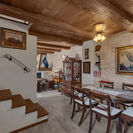 Suza Didova - Makarska Exklusiv Brela